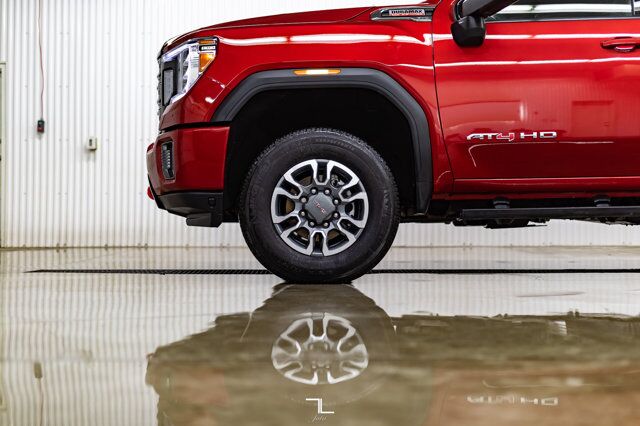 2022 GMC Sierra 2500HD 4x4 Crew Cab AT4 Diesel Leather Nav BCam Red Deer AB