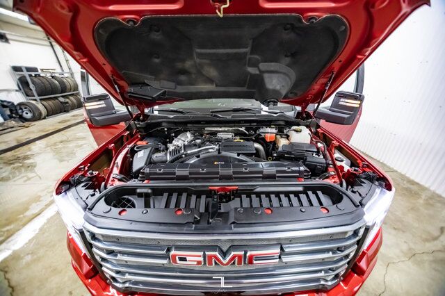 2022 GMC Sierra 2500HD 4x4 Crew Cab AT4 Diesel Leather Nav BCam Red Deer AB