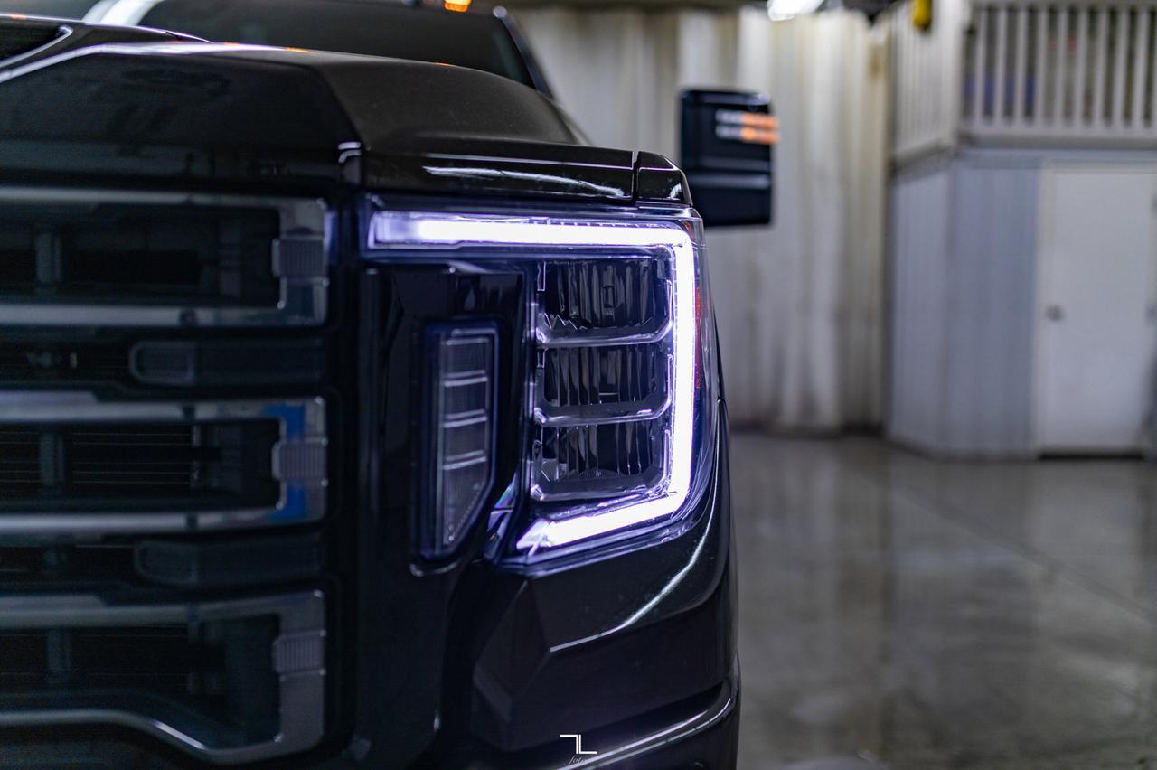 2022 GMC Sierra 2500HD 4x4 Crew Cab AT4 Diesel Leather Roof Nav Red Deer AB