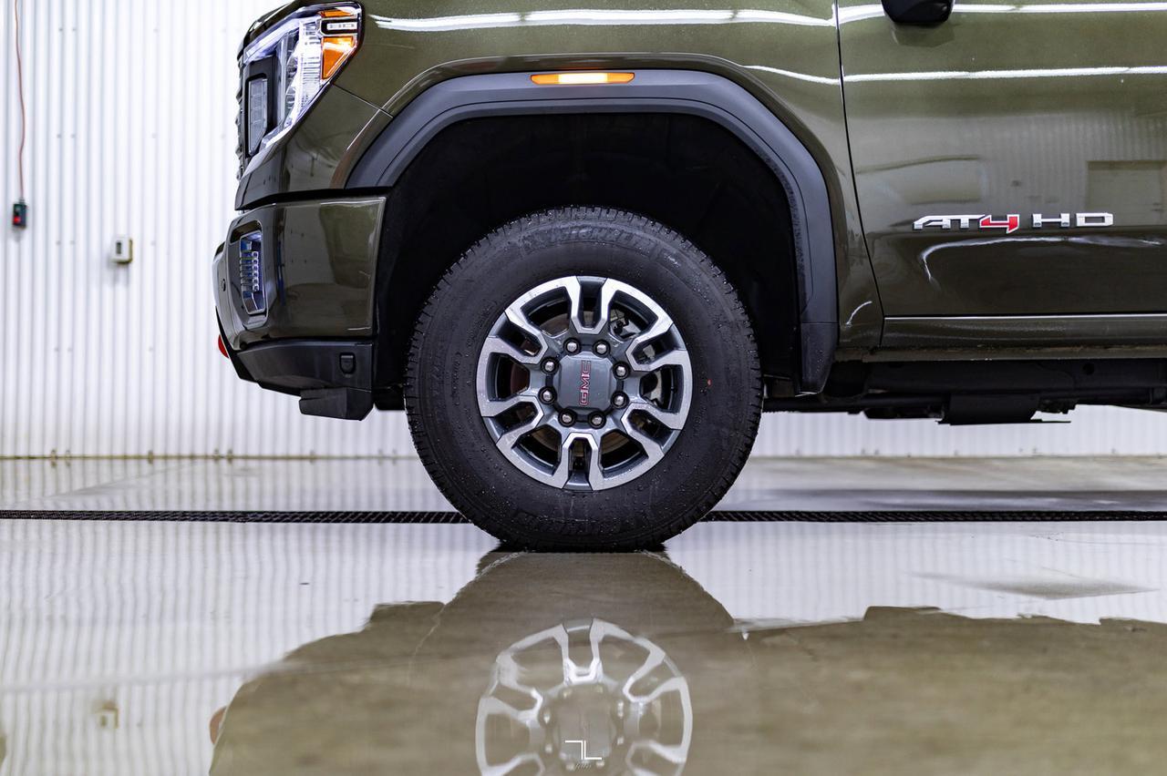 2022 GMC Sierra 2500HD 4x4 Crew Cab AT4 Diesel Leather Roof Nav Red Deer AB