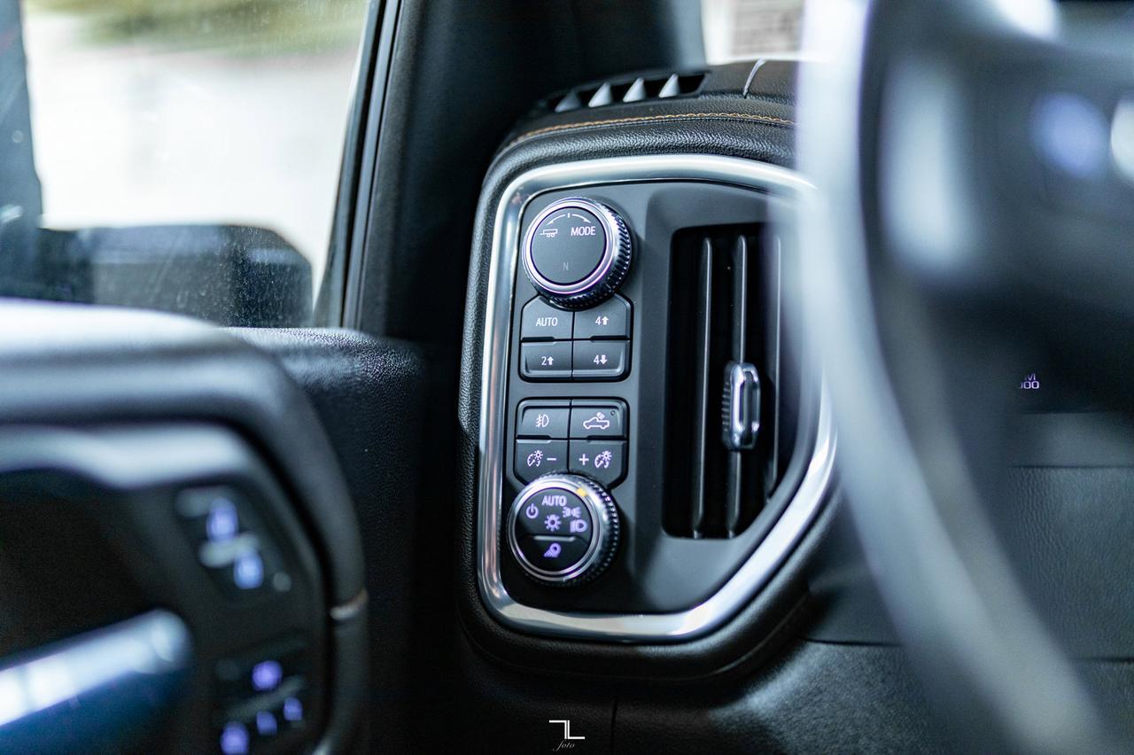 2022 GMC Sierra 2500HD 4x4 Crew Cab AT4 Diesel Leather Roof Nav Red Deer AB