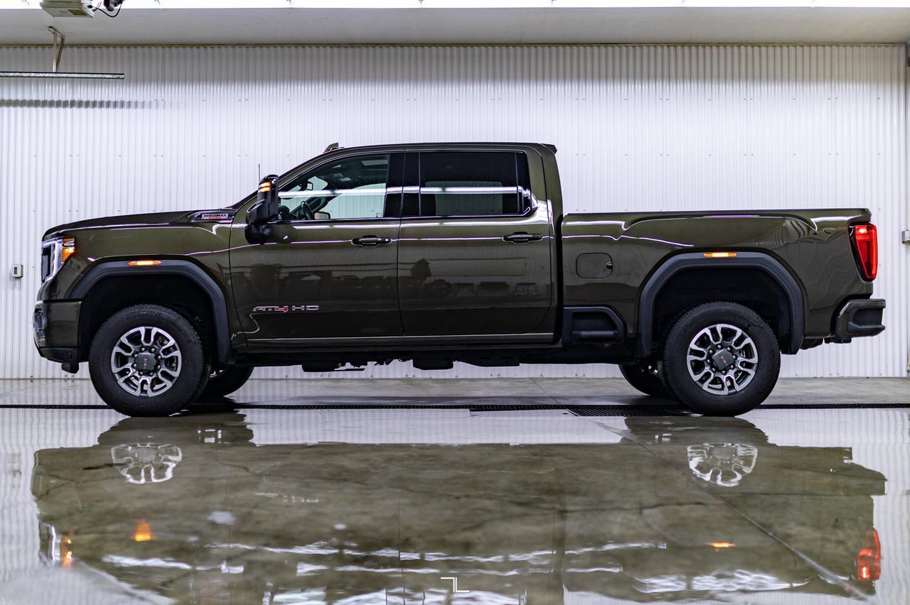 2022 GMC Sierra 2500HD 4x4 Crew Cab AT4 Diesel Leather Roof Nav Red Deer AB