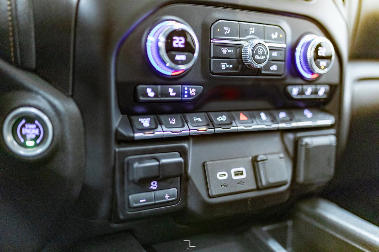 2022 GMC Sierra 2500HD 4x4 Crew Cab AT4 Diesel Leather Roof Nav Red Deer AB