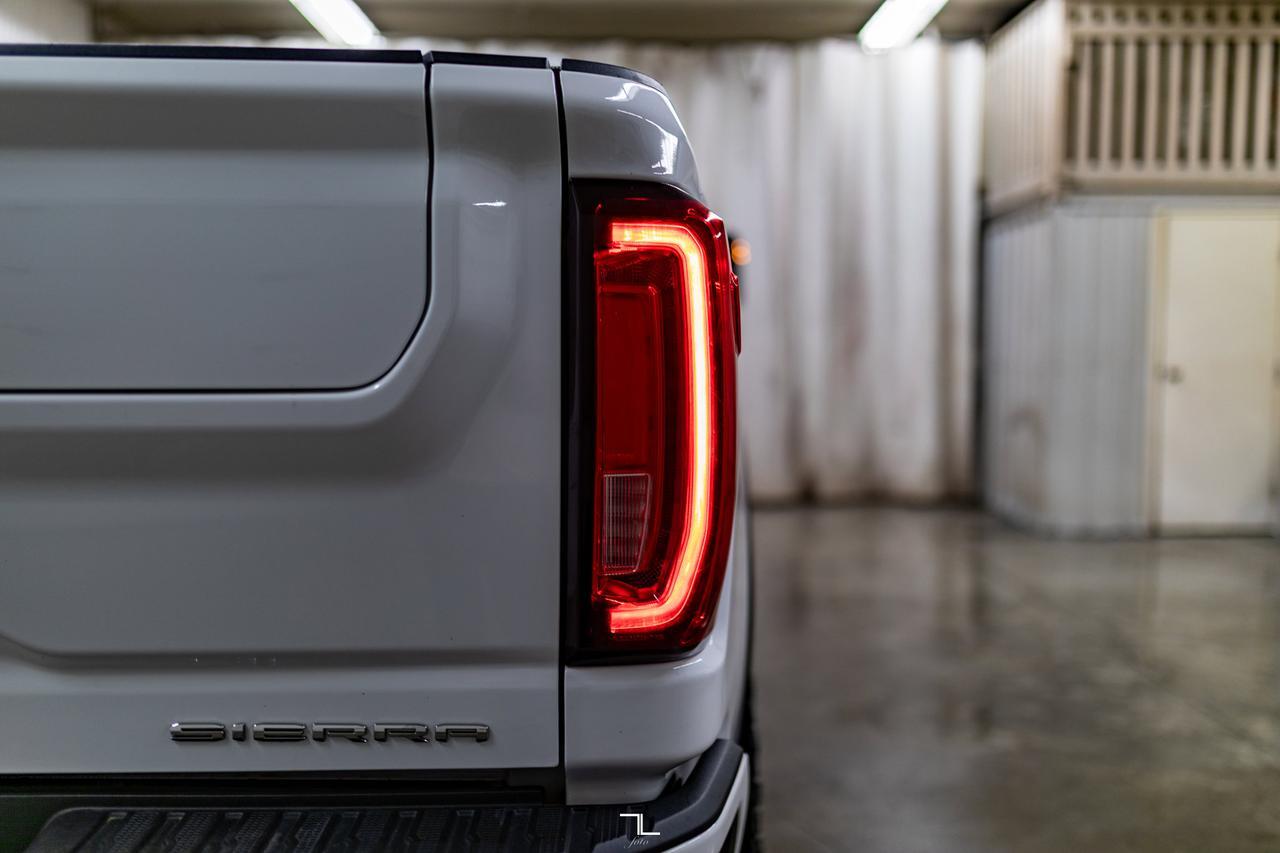 2022 GMC Sierra 2500HD 4x4 Crew Cab Denali Diesel Leather Roof Nav 4" Lift Red Deer AB