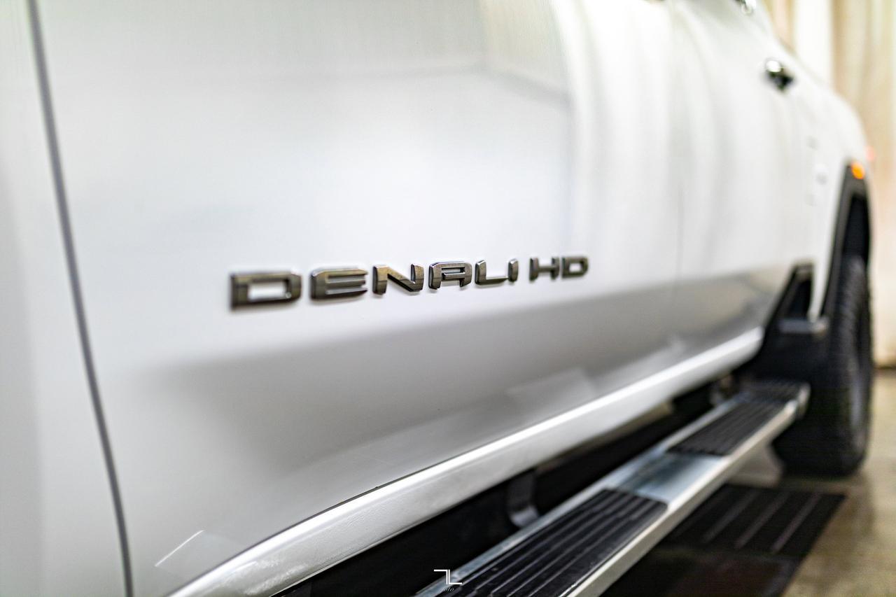 2022 GMC Sierra 2500HD 4x4 Crew Cab Denali Diesel Leather Roof Nav 4" Lift Red Deer AB