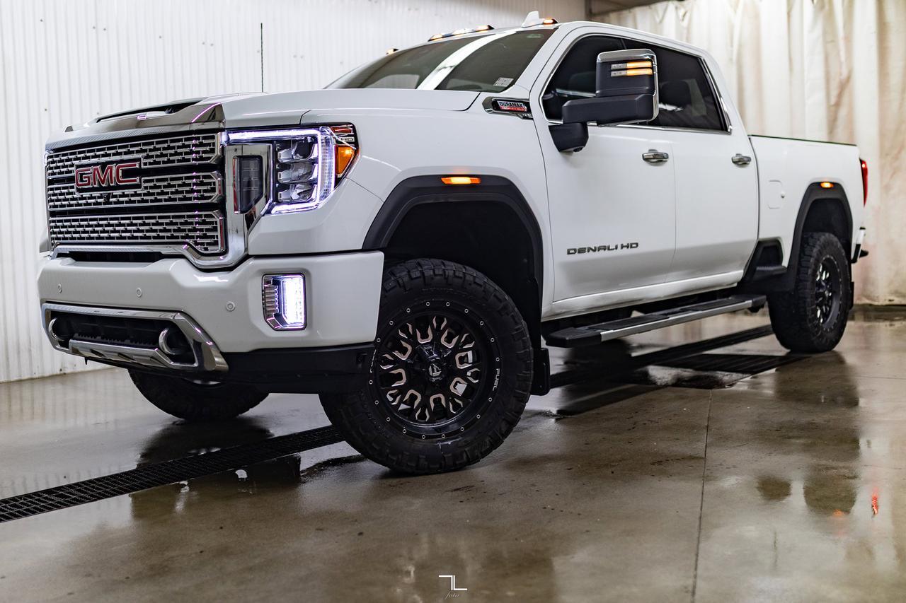 2022 GMC Sierra 2500HD 4x4 Crew Cab Denali Diesel Leather Roof Nav 4" Lift Red Deer AB
