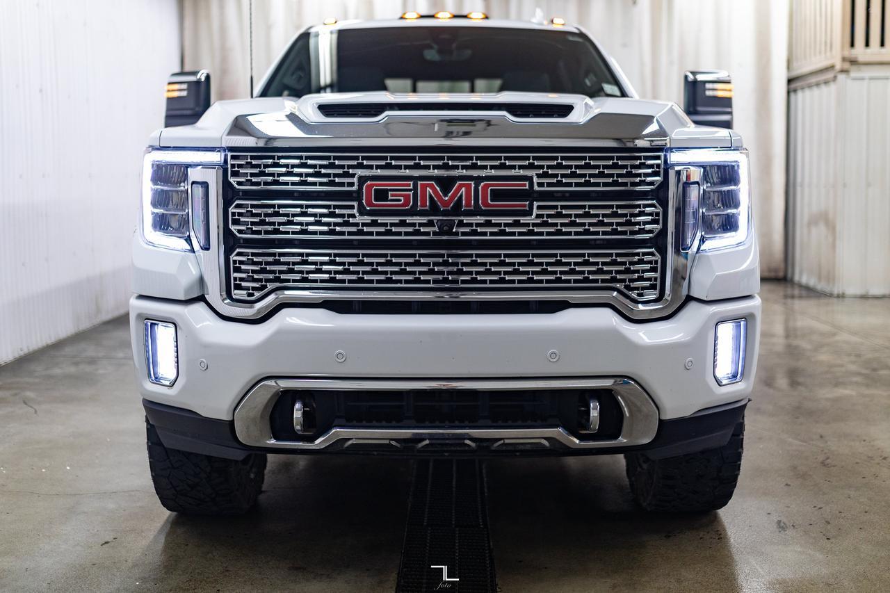 2022 GMC Sierra 2500HD 4x4 Crew Cab Denali Diesel Leather Roof Nav 4" Lift Red Deer AB
