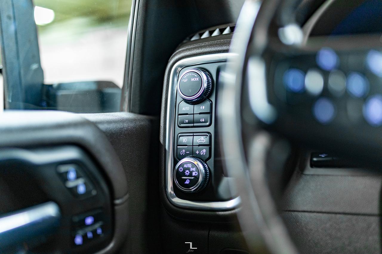 2022 GMC Sierra 2500HD 4x4 Crew Cab Denali Diesel Leather Roof Nav 4" Lift Red Deer AB