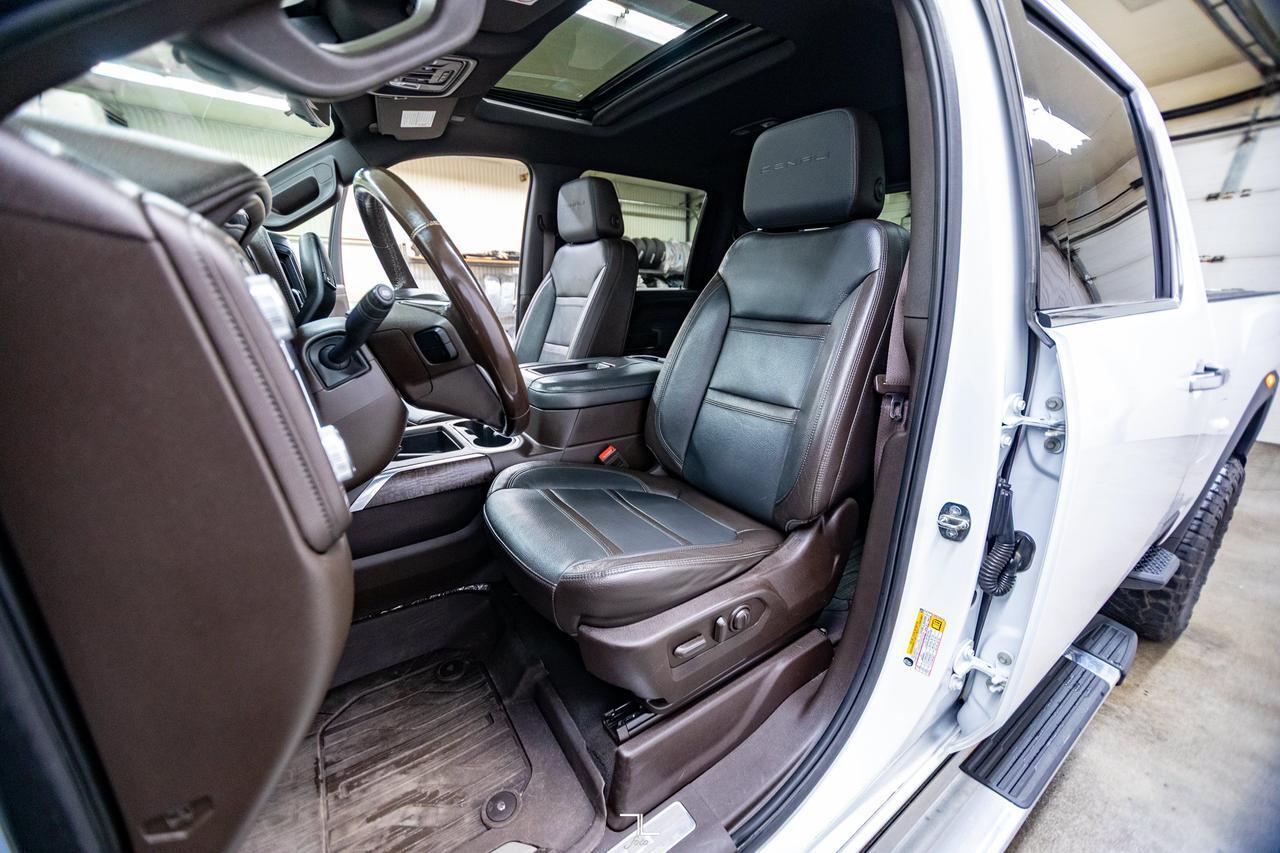 2022 GMC Sierra 2500HD 4x4 Crew Cab Denali Diesel Leather Roof Nav 4" Lift Red Deer AB