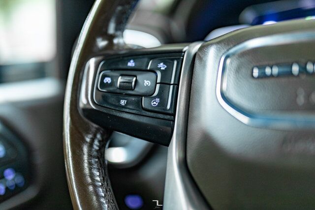 2022 GMC Sierra 2500HD 4x4 Crew Cab Denali Diesel Leather Roof Nav 4&quot; Lift Red Deer AB