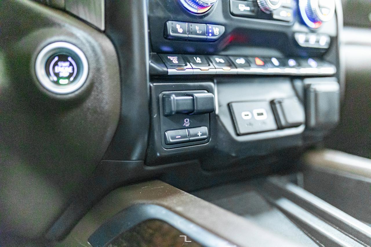 2022 GMC Sierra 2500HD 4x4 Crew Cab Denali Diesel Leather Roof Nav 4" Lift Red Deer AB