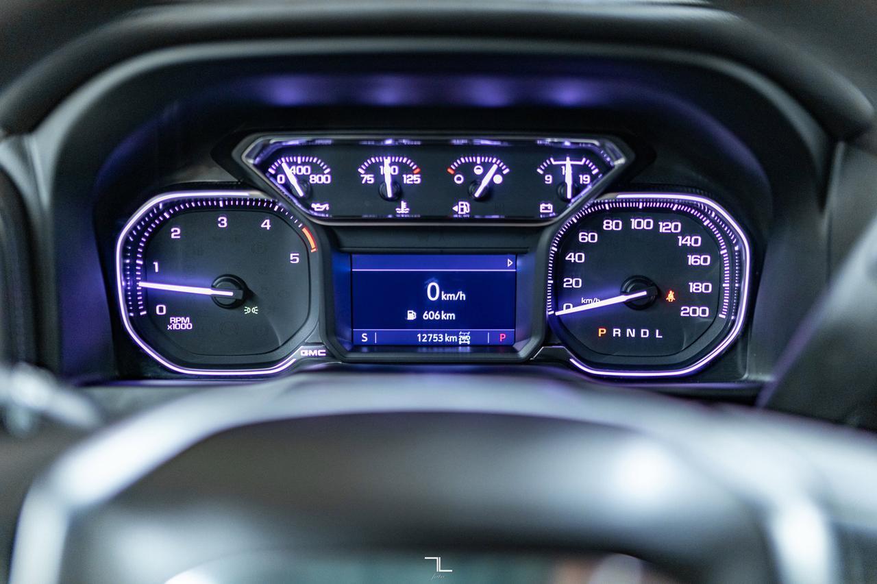 2022 GMC Sierra 2500HD 4x4 Crew Cab SLE Diesel BCam Red Deer AB