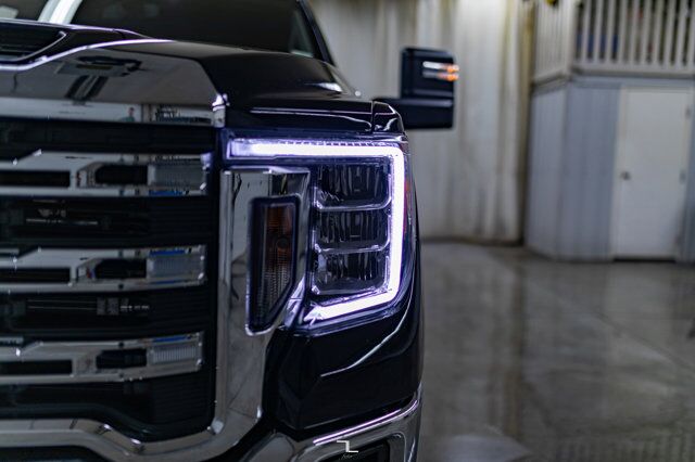 2022 GMC Sierra 2500HD 4x4 Crew Cab SLE Diesel BCam Red Deer AB