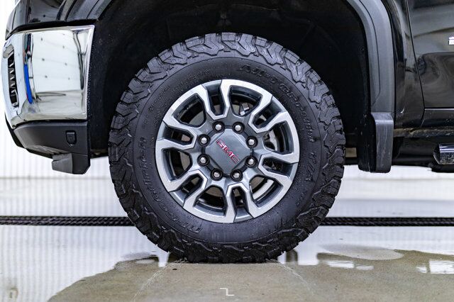 2022 GMC Sierra 2500HD 4x4 Crew Cab SLE Diesel BCam Red Deer AB