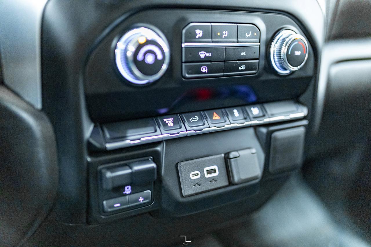 2022 GMC Sierra 2500HD 4x4 Crew Cab SLE Diesel BCam Red Deer AB