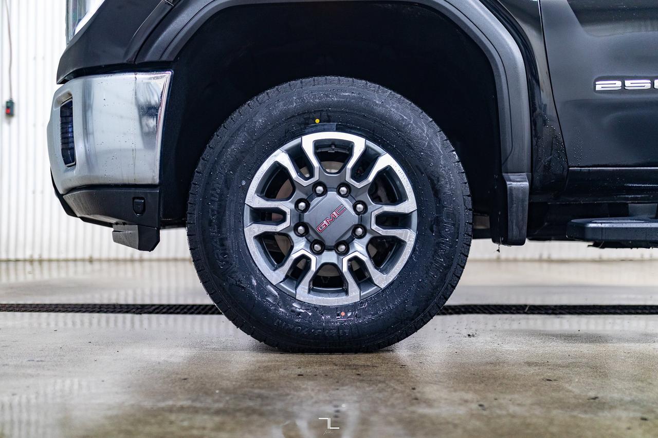 2022 GMC Sierra 2500HD 4x4 Crew Cab SLE X31 Longbox Diesel BCam Red Deer AB