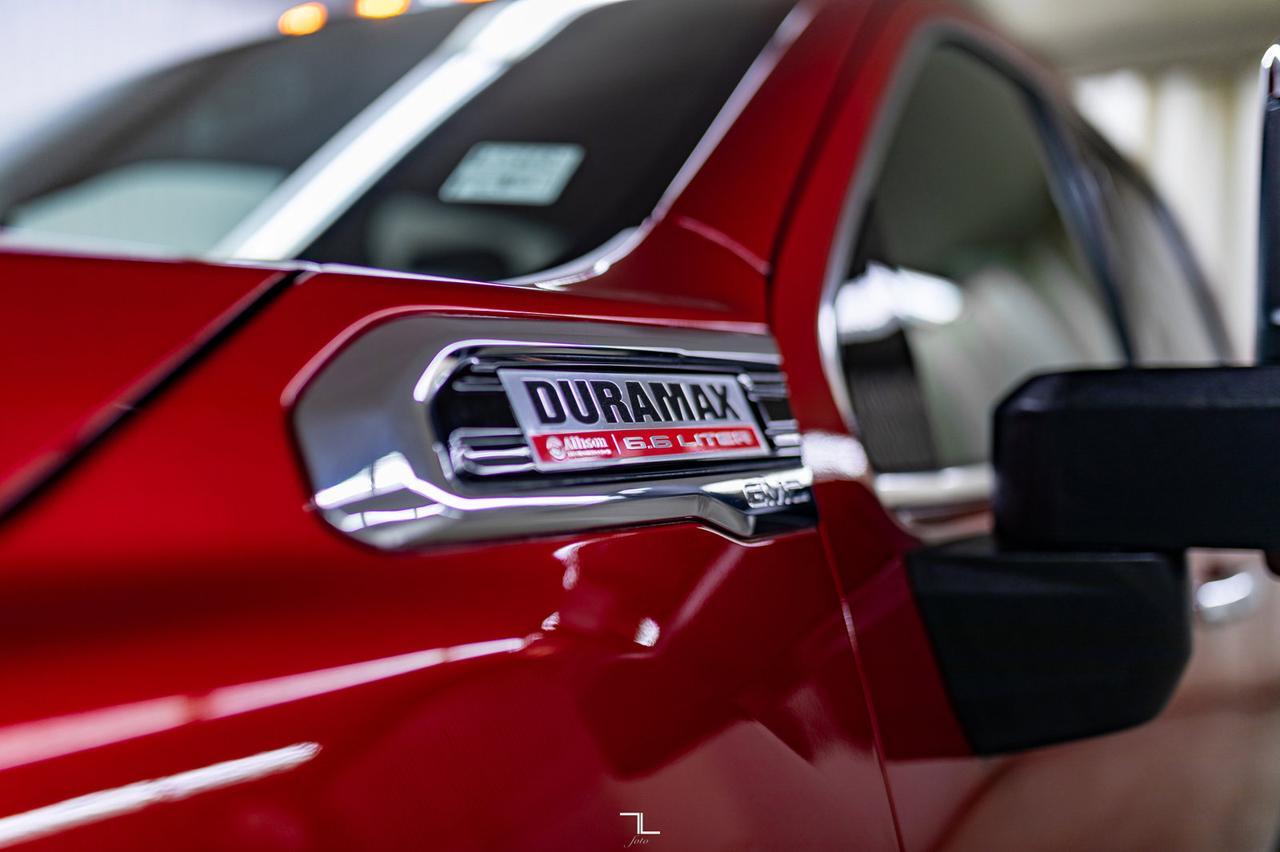 2022 GMC Sierra 2500HD 4x4 Crew Cab SLT Longbox Diesel Leather Roof Red Deer AB