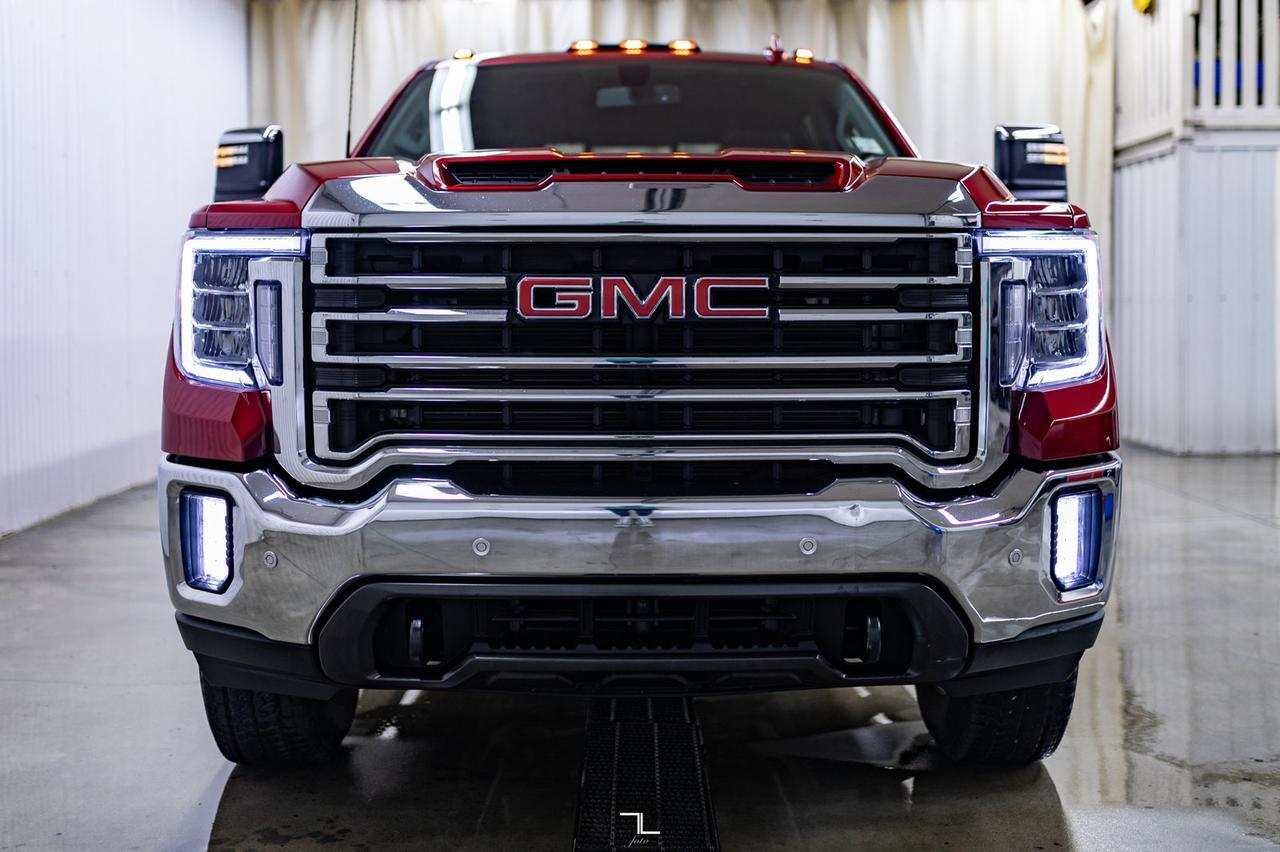 2022 GMC Sierra 2500HD 4x4 Crew Cab SLT Longbox Diesel Leather Roof Red Deer AB