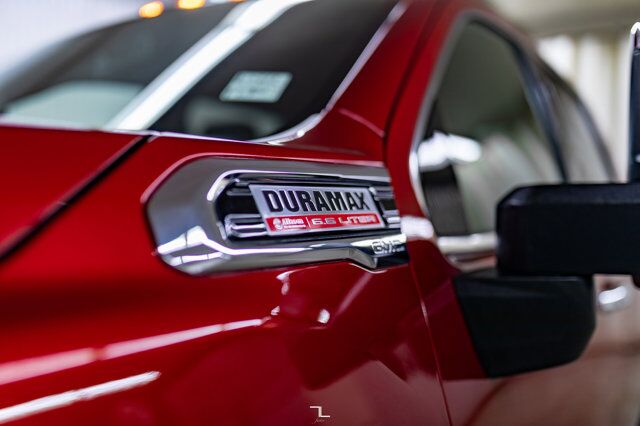 2022 GMC Sierra 2500HD 4x4 Crew Cab SLT Longbox Diesel Leather Roof Red Deer AB