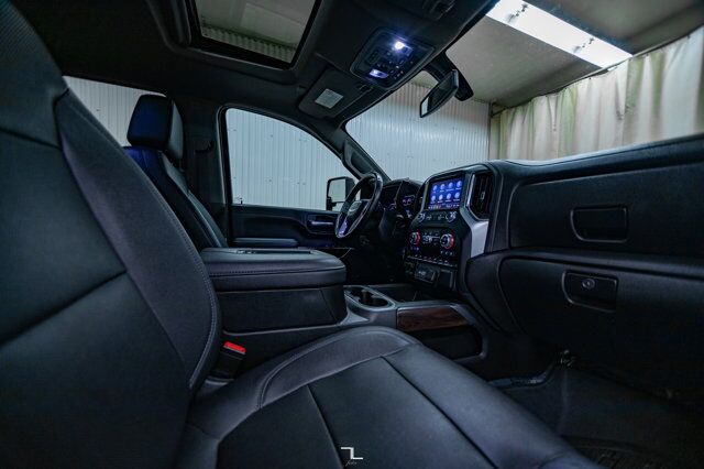 2022 GMC Sierra 2500HD 4x4 Crew Cab SLT Longbox Diesel Leather Roof Red Deer AB