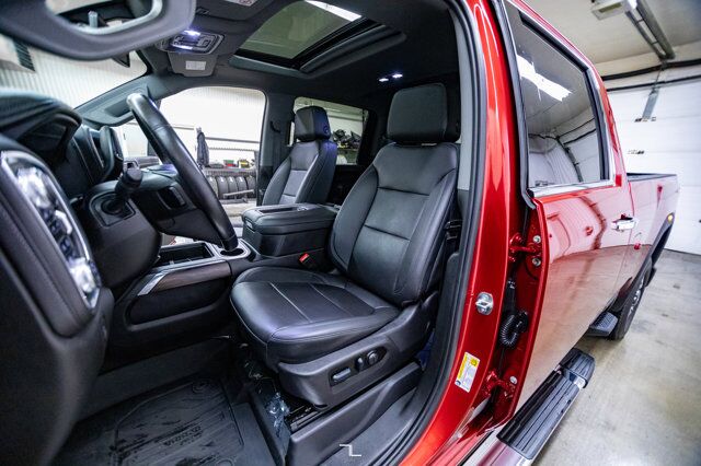 2022 GMC Sierra 2500HD 4x4 Crew Cab SLT Longbox Diesel Leather Roof Red Deer AB