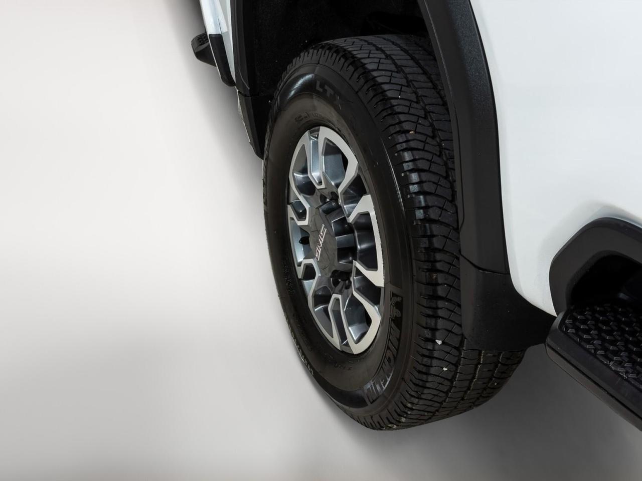 2022 GMC Sierra 2500HD AT4 6.6L Duramax 4x4 Mansfield TX