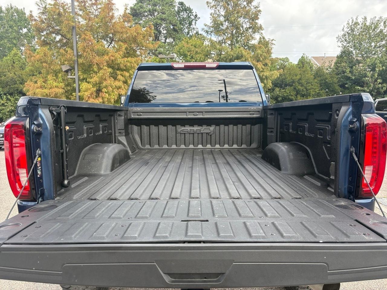 2022 GMC Sierra 2500HD AT4, LIFTED, TOW PACKAGE, BACKUP CAMERA, HEATED & A/C SEATS, REMOTE START, BLUETOOTH, APPLE CARPLAY/ANDROID AUTO, REAR BUMPER STEPS, THIS TRUCK IS LIKE BRAND NEW! Virginia Beach VA