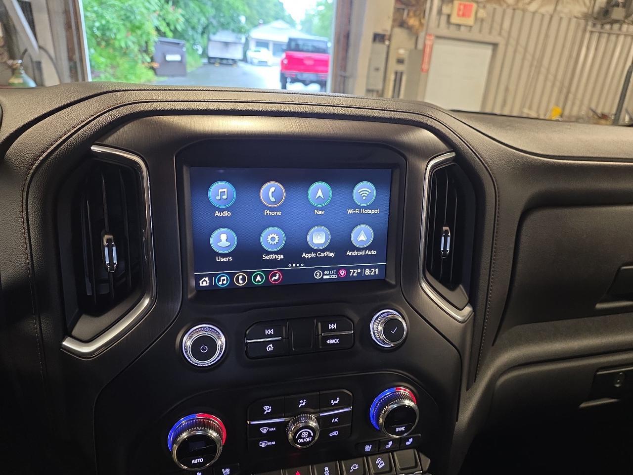 2022 GMC Sierra 2500HD AT4 Sand Lake NY
