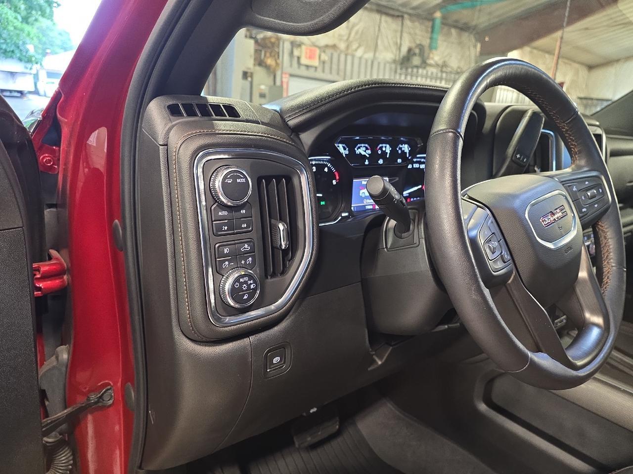 2022 GMC Sierra 2500HD AT4 Sand Lake NY