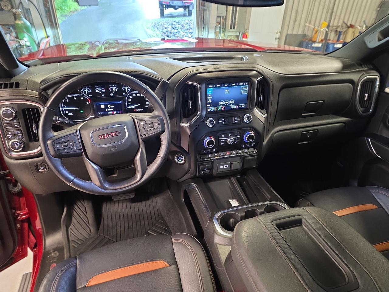 2022 GMC Sierra 2500HD AT4 Sand Lake NY