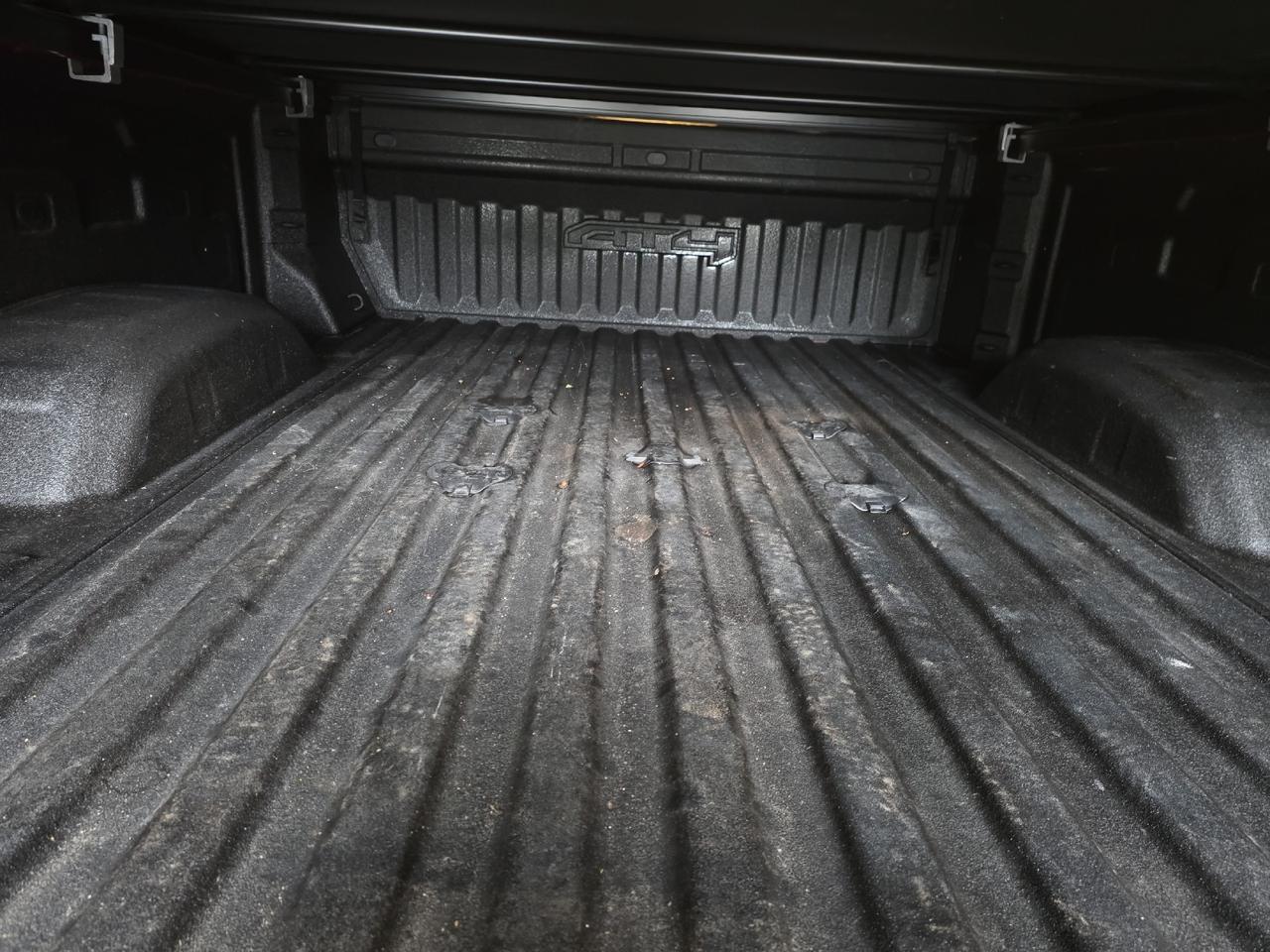 2022 GMC Sierra 2500HD AT4 Sand Lake NY