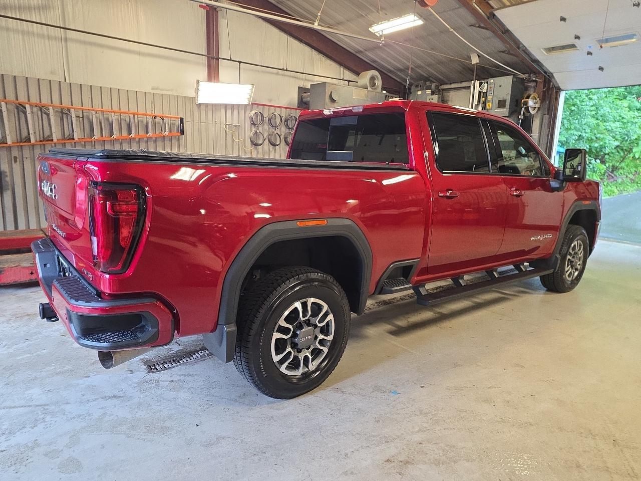 2022 GMC Sierra 2500HD AT4 Sand Lake NY