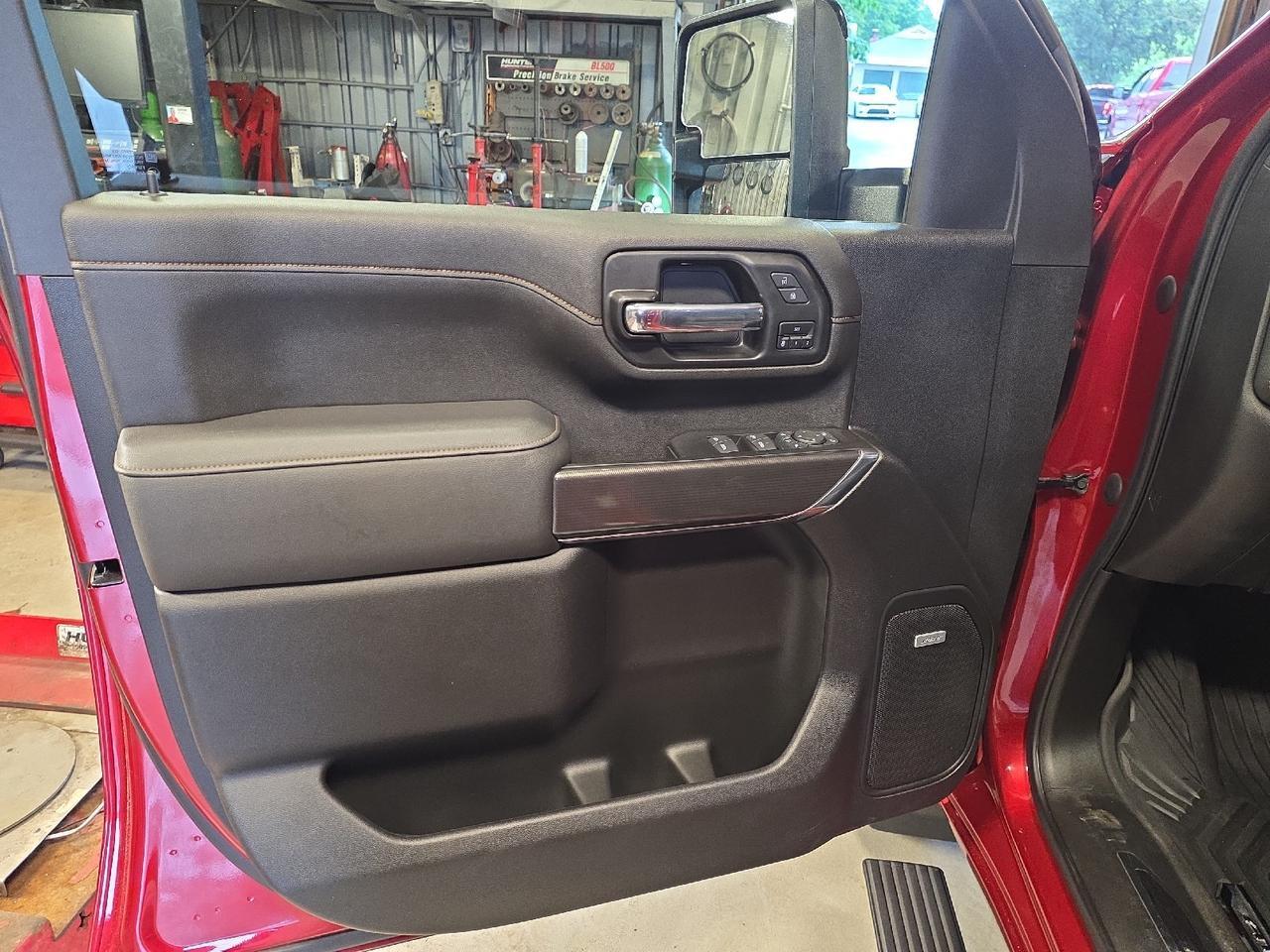 2022 GMC Sierra 2500HD AT4 Sand Lake NY