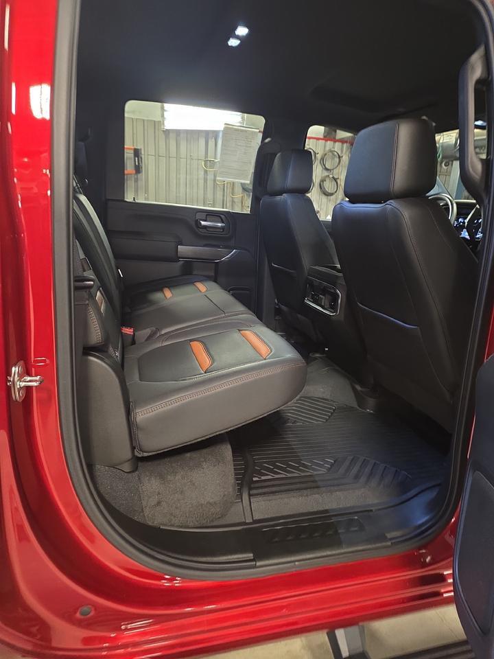 2022 GMC Sierra 2500HD AT4 Sand Lake NY