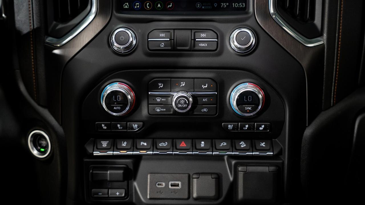 2022 GMC Sierra 2500HD AT4 w/ ELKA Suspension Franklin TN