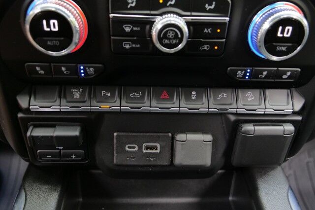 2022 GMC Sierra 2500HD SLT 4x4 / Turbo Diesel / DECKED System! High Point NC
