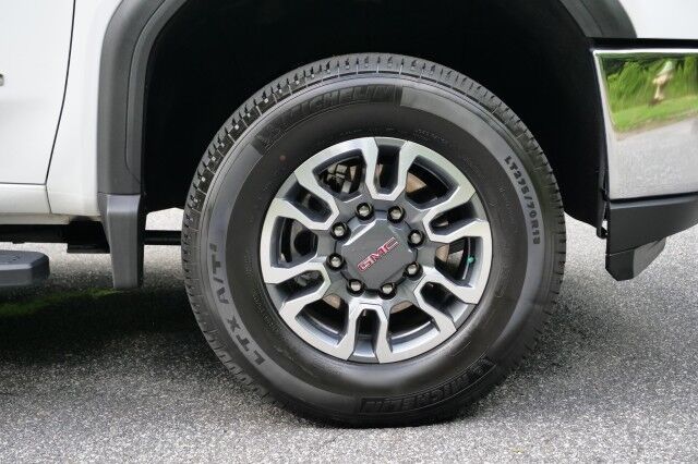 2022 GMC Sierra 2500HD SLT 4x4 / Turbo Diesel / DECKED System! High Point NC