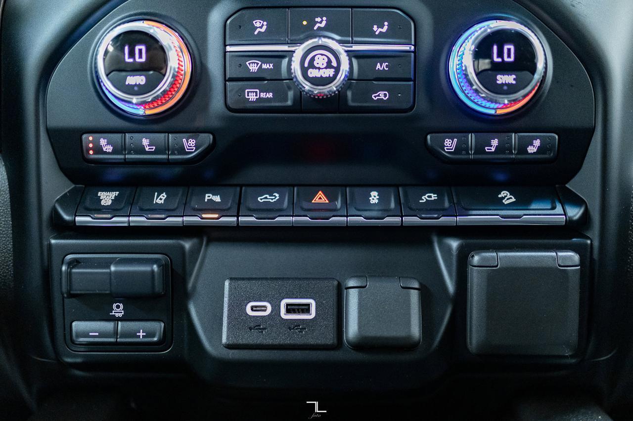 2022 GMC Sierra 3500HD 4x4 Crew Cab AT4 Diesel Leather Roof Nav Red Deer AB