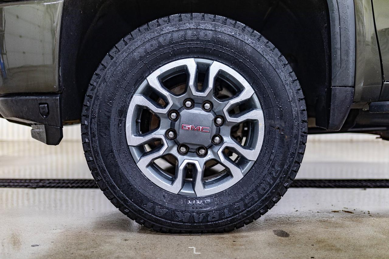 2022 GMC Sierra 3500HD 4x4 Crew Cab AT4 Diesel Leather Roof Nav Red Deer AB