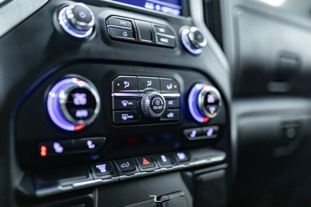 2022 GMC Sierra 3500HD 4x4 Crew Cab SLE Diesel BCam Red Deer AB