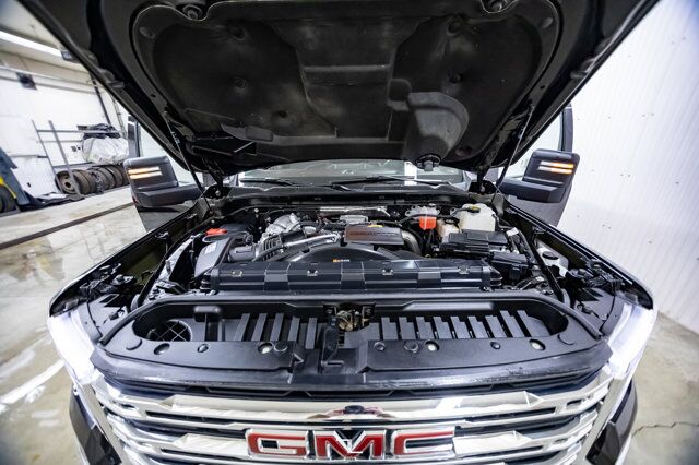 2022 GMC Sierra 3500HD 4x4 Crew Cab SLE Diesel BCam Red Deer AB