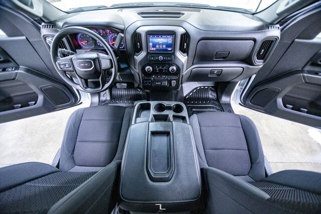 2022 GMC Sierra 3500HD 4x4 Crew Cab SLE Diesel Dually Deck Red Deer AB