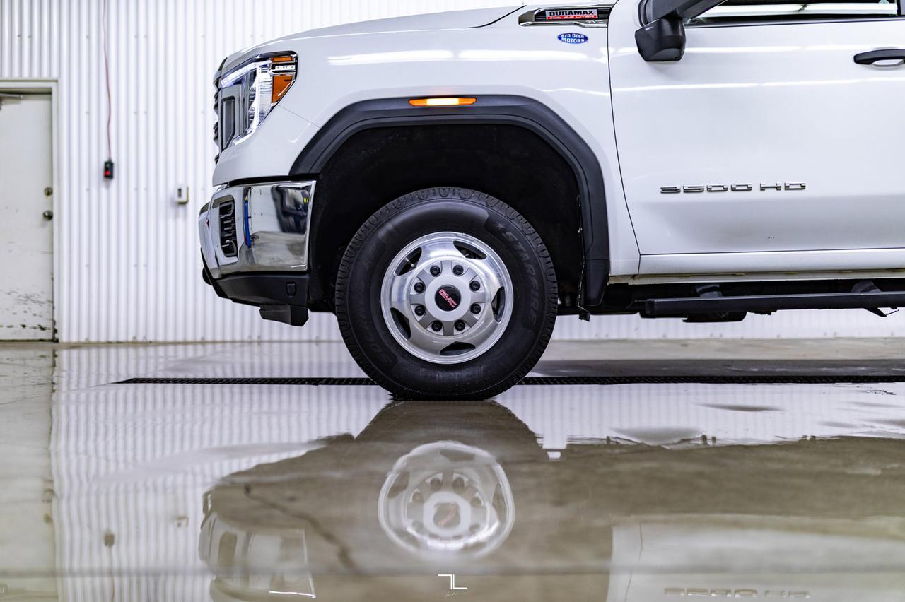 2022 GMC Sierra 3500HD 4x4 Crew Cab SLE Diesel Dually Deck Red Deer AB