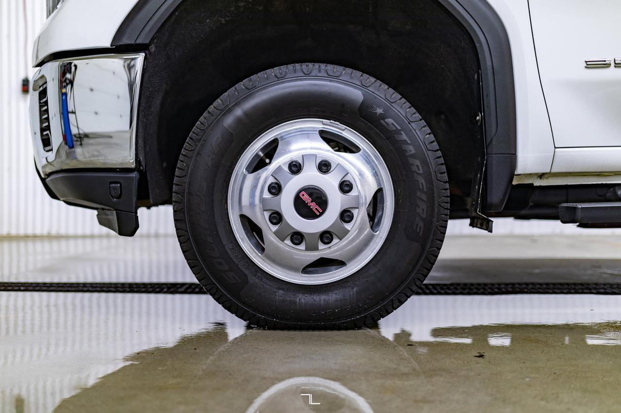 2022 GMC Sierra 3500HD 4x4 Crew Cab SLE Diesel Dually Deck Red Deer AB