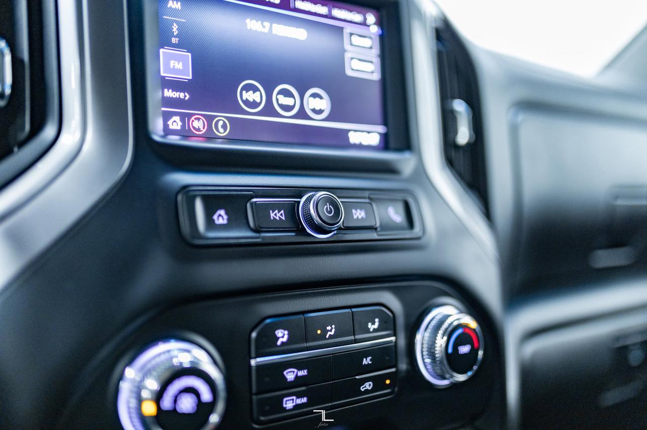 2022 GMC Sierra 3500HD 4x4 Crew Cab SLE Diesel Dually Deck Red Deer AB