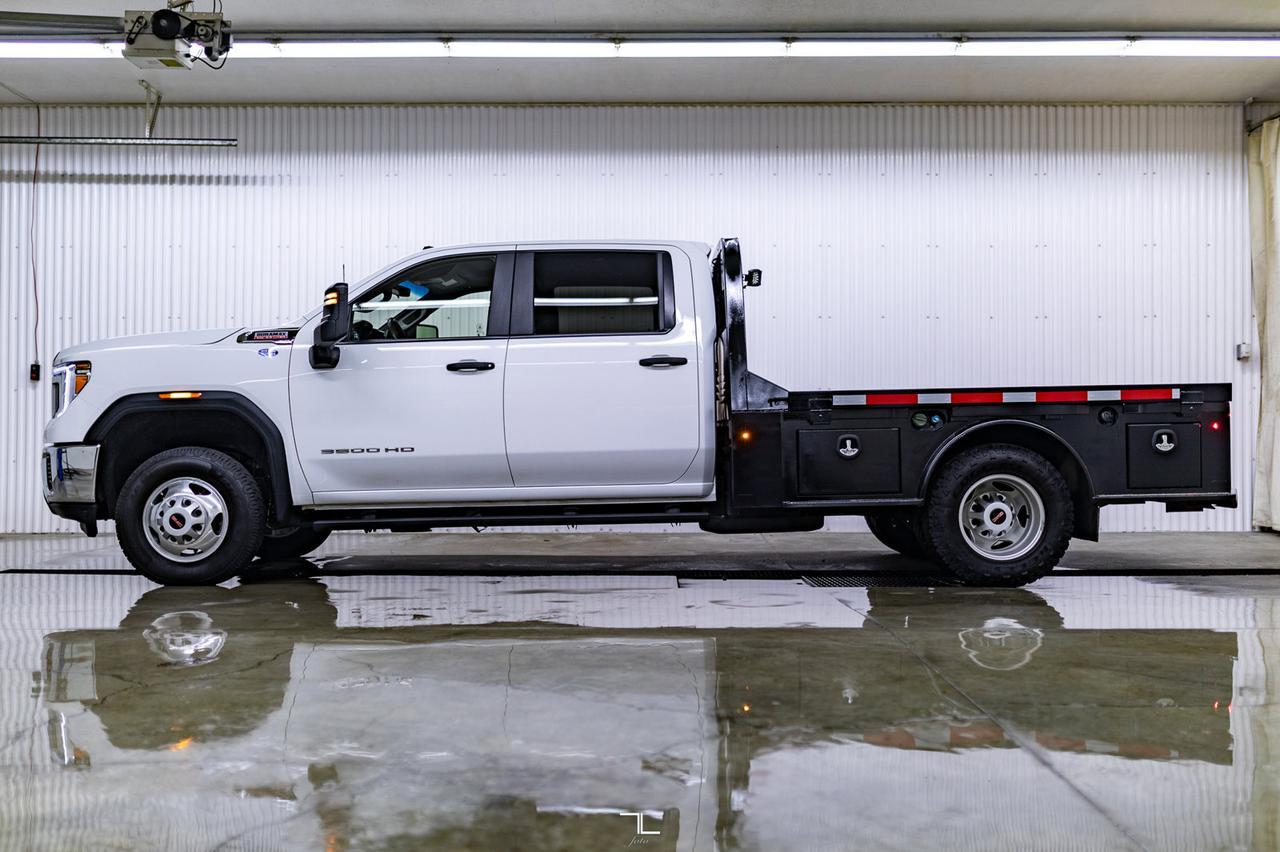 2022 GMC Sierra 3500HD 4x4 Crew Cab SLE Diesel Dually Deck Red Deer AB