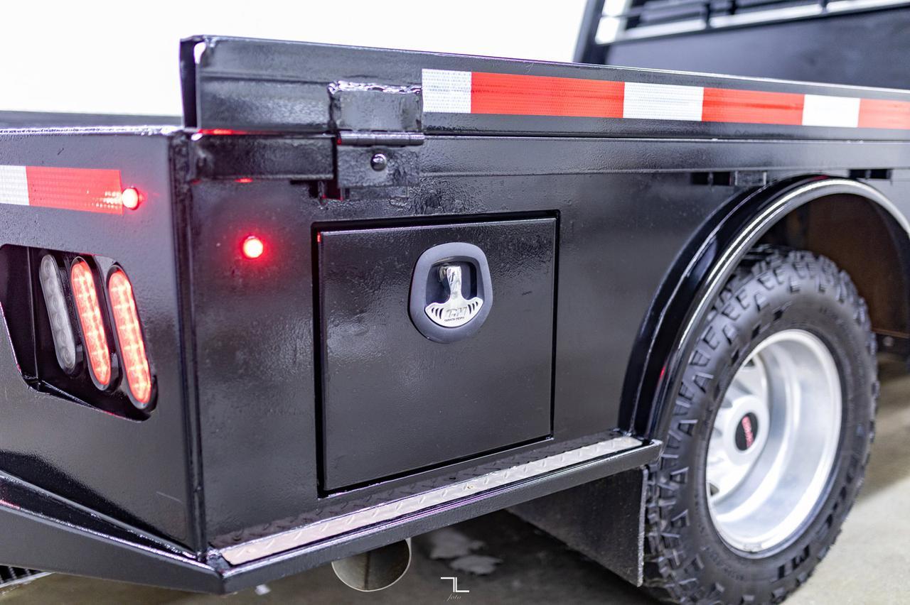 2022 GMC Sierra 3500HD 4x4 Crew Cab SLE Diesel Dually Deck Red Deer AB