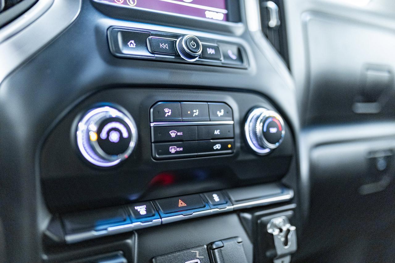 2022 GMC Sierra 3500HD 4x4 Crew Cab SLE Diesel Dually Deck Red Deer AB