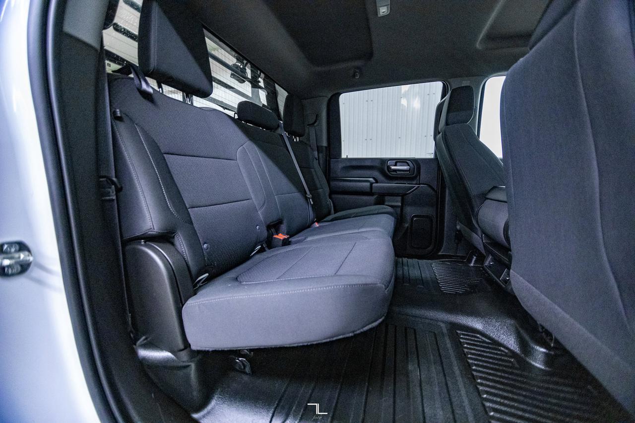 2022 GMC Sierra 3500HD 4x4 Crew Cab SLE Diesel Dually Deck Red Deer AB