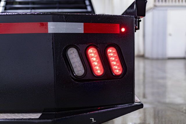 2022 GMC Sierra 3500HD 4x4 Crew Cab SLE Diesel Dually Deck Red Deer AB